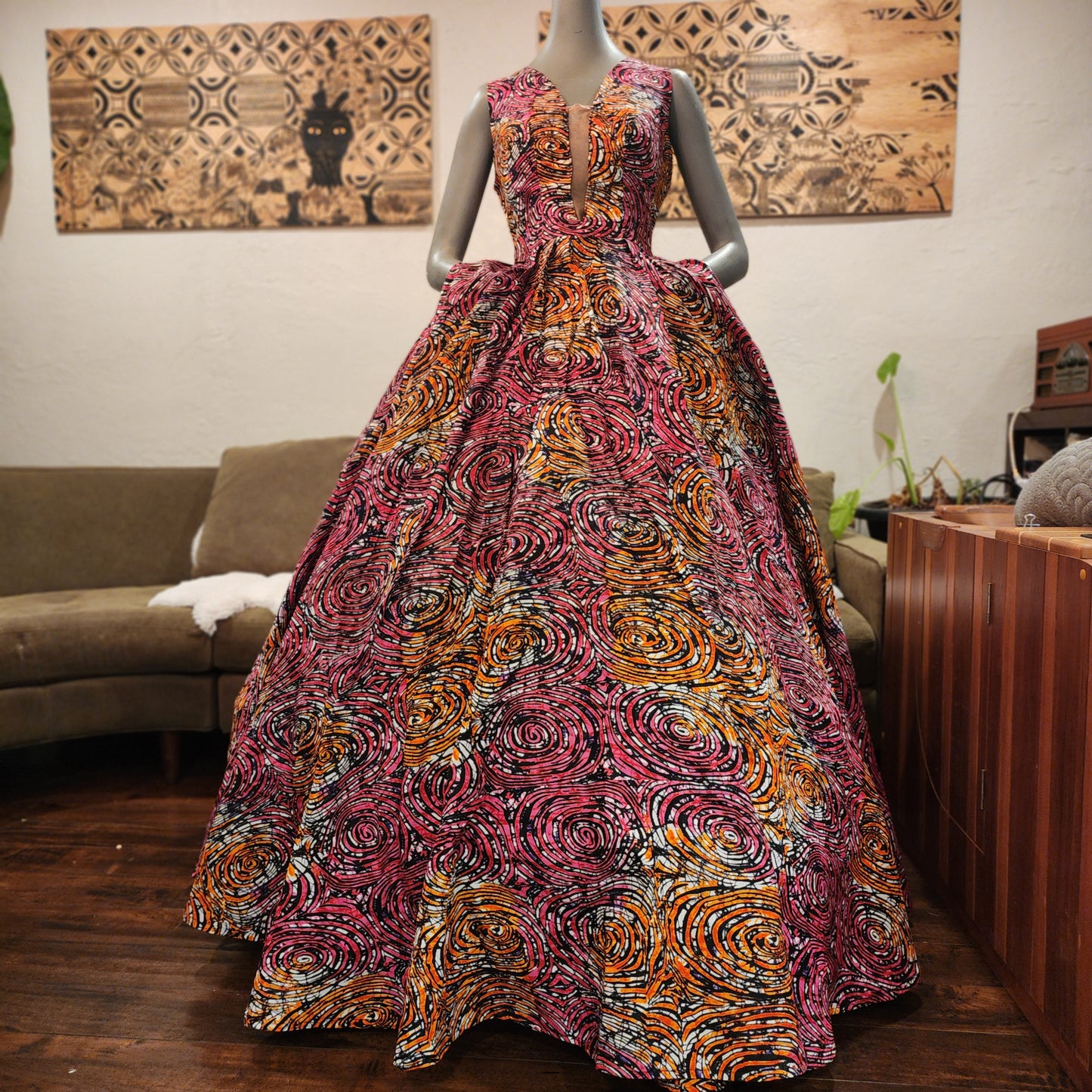 Ashley AV Dress (L) Ball Gown