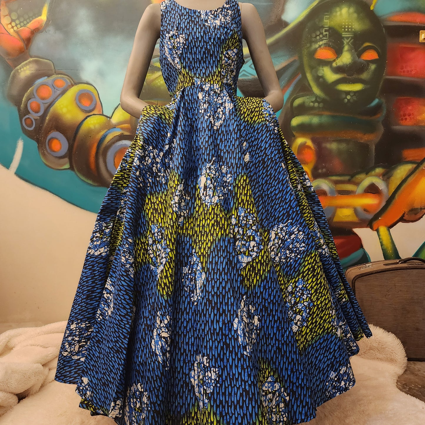 James-Ella AV Ball Gown (M)