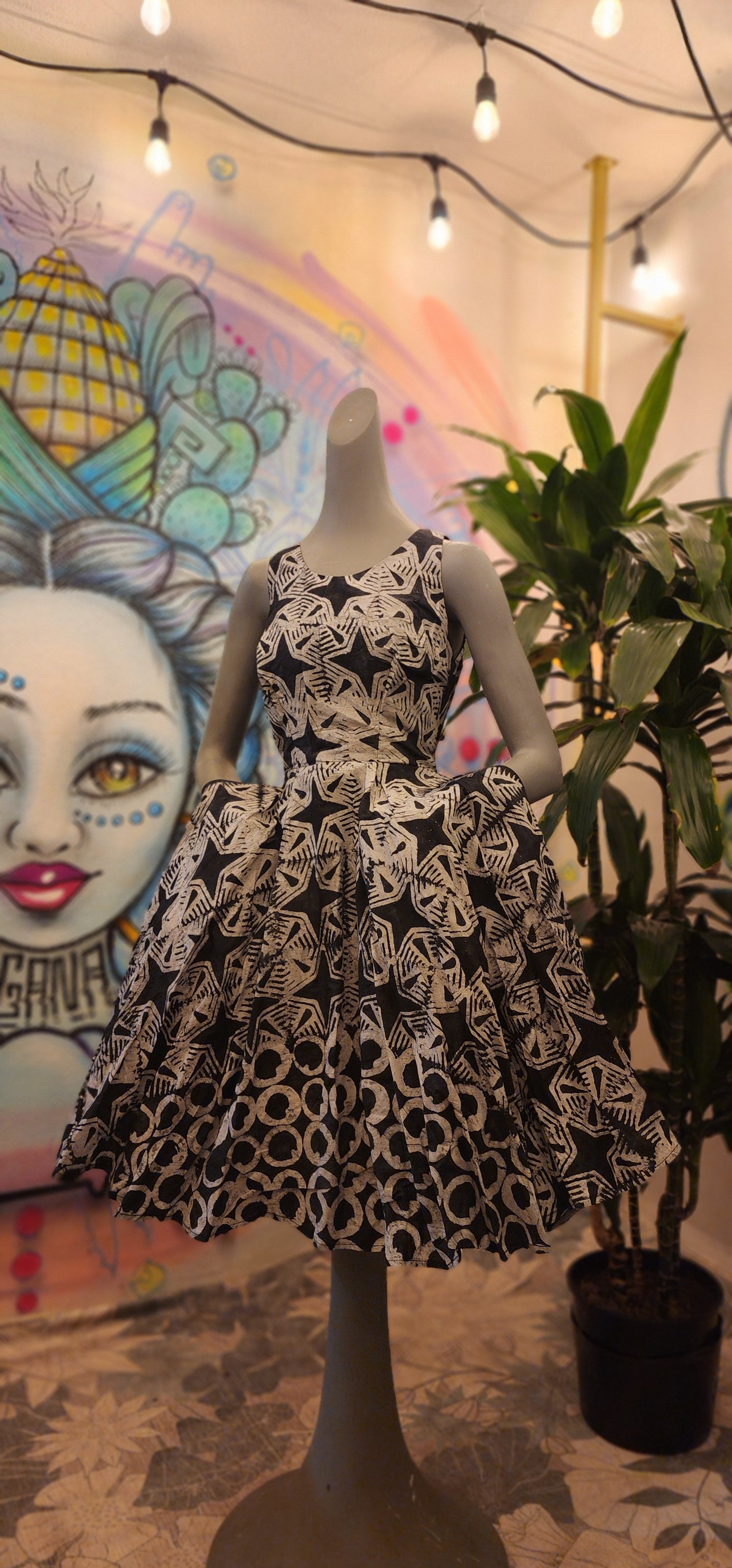 James-Ella AV Dress (M)