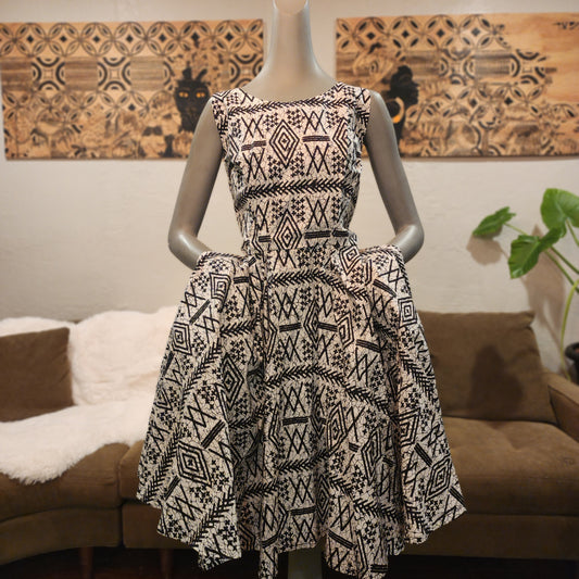 Sabrina AV Dress (1X)